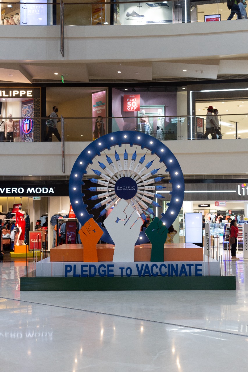 Pacific Mall’s ‘Pledge to Vaccinate’ I-Day Decor motivates citizens to take the jab